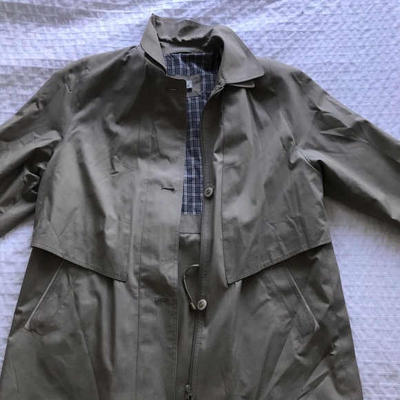 Misty Harbor Trench coat - Picture 1 of 4